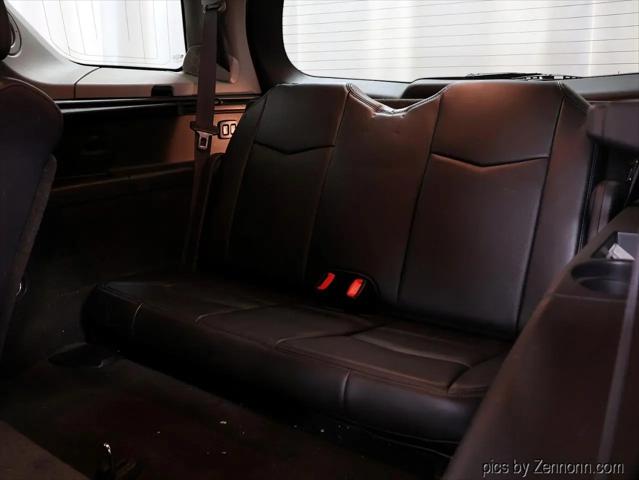 2007 Cadillac SRX V8