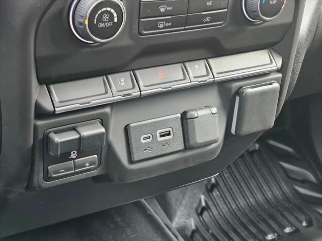 2025 Chevrolet Silverado 2500HD 4WD Crew Cab Long Bed Work Truck