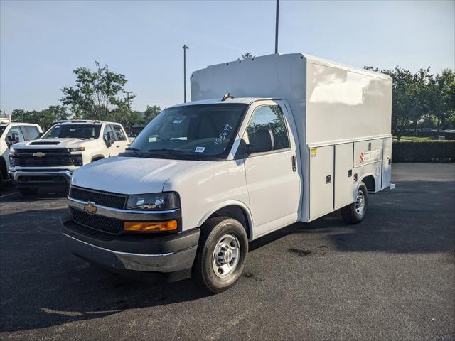 2025 Chevrolet Express Cutaway Work Van