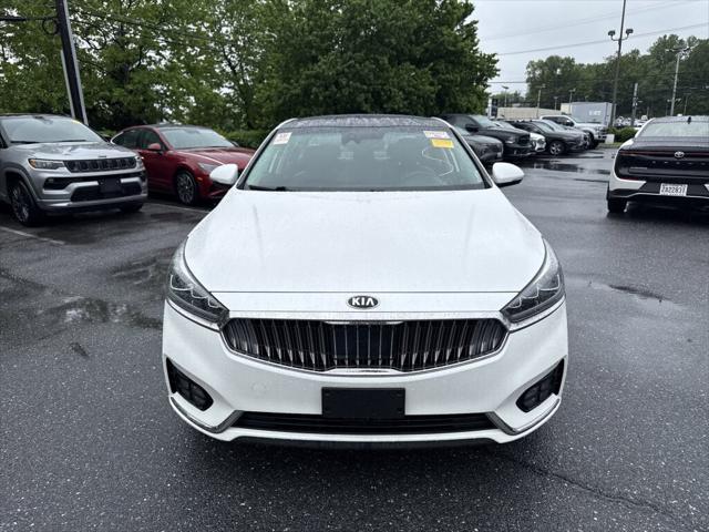 2019 Kia Cadenza Technology