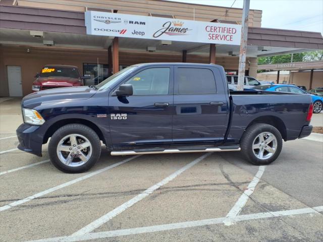 2017 RAM 1500 Express Crew Cab 4x4 57 Box