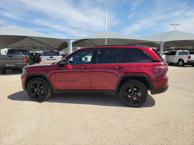 2023 Jeep Grand Cherokee Altitude 4x2