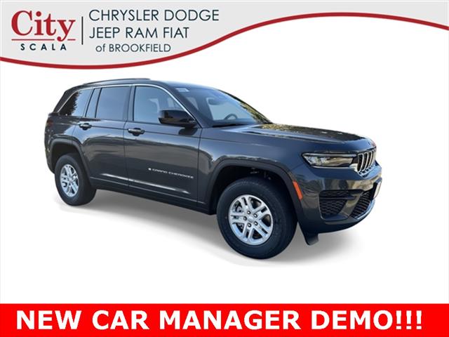 2025 Jeep Grand Cherokee Laredo 4x4