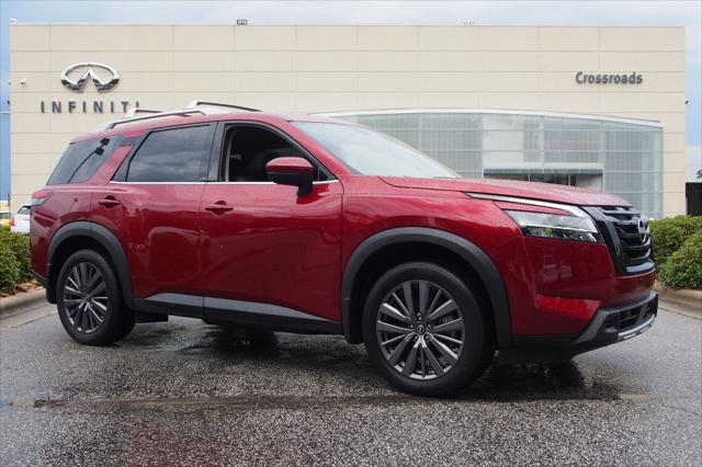 2024 Nissan Pathfinder SL FWD
