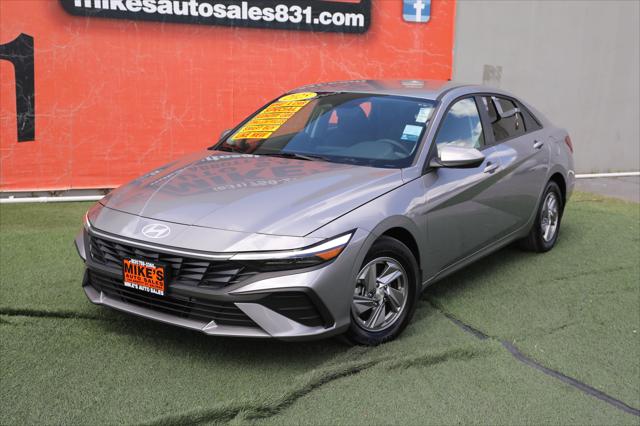 2025 Hyundai Elantra SE