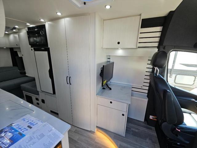 2025 Mercedes-Benz Sprinter 3500XD High Roof 4-Cyl Diesel HO