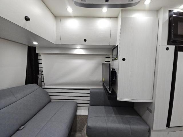2025 Mercedes-Benz Sprinter 3500XD High Roof 4-Cyl Diesel HO