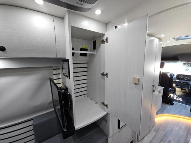 2025 Mercedes-Benz Sprinter 3500XD High Roof 4-Cyl Diesel HO