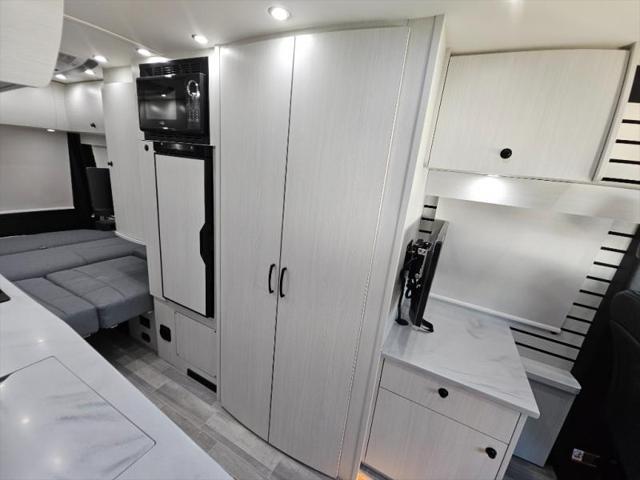 2025 Mercedes-Benz Sprinter 3500XD High Roof 4-Cyl Diesel HO