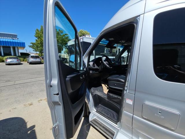 2025 Mercedes-Benz Sprinter 3500XD High Roof 4-Cyl Diesel HO