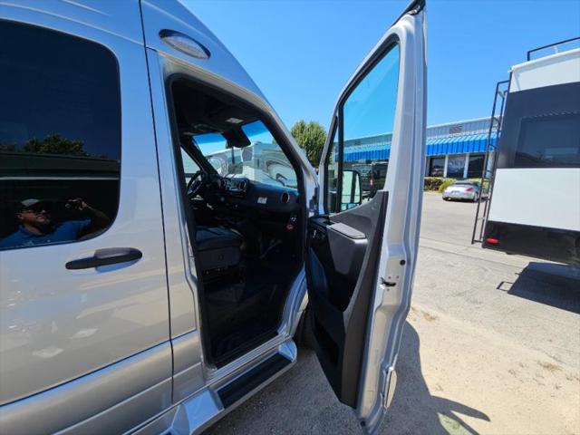 2025 Mercedes-Benz Sprinter 3500XD High Roof 4-Cyl Diesel HO