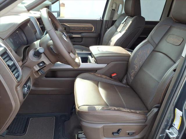 2025 RAM Ram 3500 RAM 3500 LIMITED LONGHORN CREW CAB 4X4 8 BOX