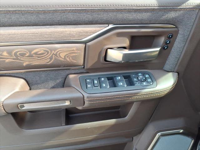 2025 RAM Ram 3500 RAM 3500 LIMITED LONGHORN CREW CAB 4X4 8 BOX
