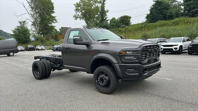 2025 RAM Ram 5500 Chassis Cab RAM 5500 TRADESMAN CHASSIS REGULAR CAB 4X4 60 CA 2025 RAM Ram 5500 Chassis Cab RAM 5500 TRADESMAN CHASSIS REGULAR CAB 4X4 60 CA