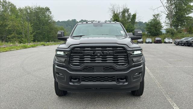 2025 RAM Ram 5500 Chassis Cab RAM 5500 TRADESMAN CHASSIS REGULAR CAB 4X4 60 CA 2025 RAM Ram 5500 Chassis Cab RAM 5500 TRADESMAN CHASSIS REGULAR CAB 4X4 60 CA