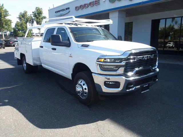 2025 RAM Ram 3500 Chassis Cab RAM 3500 TRADESMAN CREW CAB CHASSIS 4X4 60 CA 2025 RAM Ram 3500 Chassis Cab RAM 3500 TRADESMAN CREW CAB CHASSIS 4X4 60 CA