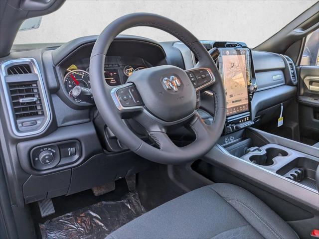 2025 RAM Ram 3500 RAM 3500 BIG HORN CREW CAB 4X4 8 BOX