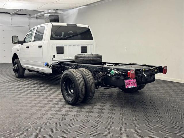 2025 RAM Ram 3500 Chassis Cab RAM 3500 TRADESMAN CREW CAB CHASSIS 4X4 60 CA 2025 RAM Ram 3500 Chassis Cab RAM 3500 TRADESMAN CREW CAB CHASSIS 4X4 60 CA