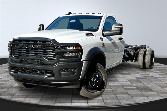 2025 RAM Ram 5500 Chassis Cab RAM 5500 TRADESMAN CHASSIS REGULAR CAB 4X4 108 CA