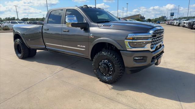 2025 RAM 3500 RAM 3500 LIMITED CREW CAB 4X4 8 BOX