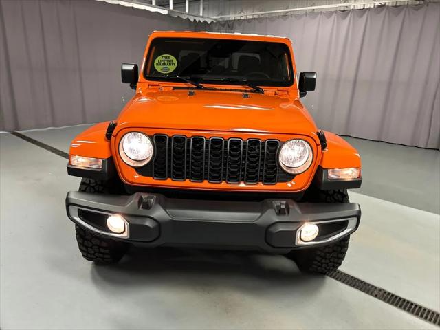 2025 Jeep Gladiator GLADIATOR HIGH TIDE 4X4 2025 Jeep Gladiator GLADIATOR HIGH TIDE 4X4