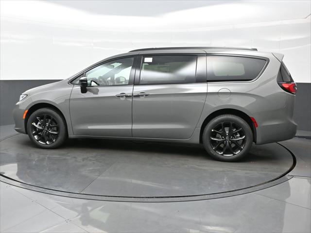 2025 Chrysler Pacifica PACIFICA LIMITED AWD