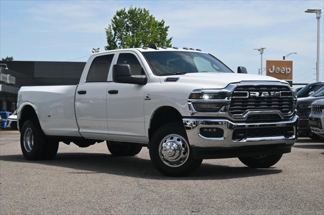 2025 RAM Ram 3500 RAM 3500 TRADESMAN CREW CAB 4X4 8 BOX