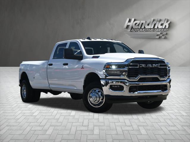 2025 RAM Ram 3500 RAM 3500 TRADESMAN CREW CAB 4X4 8 BOX