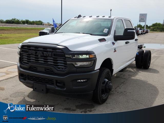 2025 RAM Ram 3500 Chassis Cab RAM 3500 TRADESMAN CREW CAB CHASSIS 4X4 60 CA