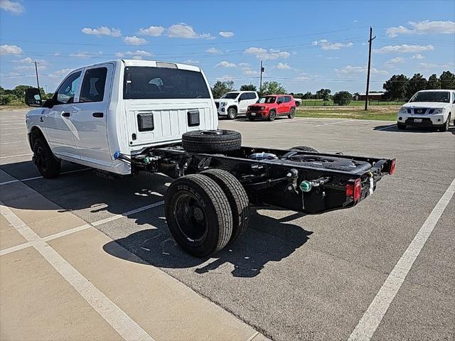 2025 RAM Ram 3500 Chassis Cab RAM 3500 TRADESMAN CREW CAB CHASSIS 4X4 60 CA