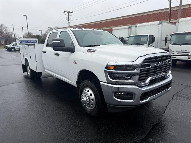 2025 RAM Ram 3500 Chassis Cab RAM 3500 TRADESMAN CREW CAB CHASSIS 4X4 60 CA