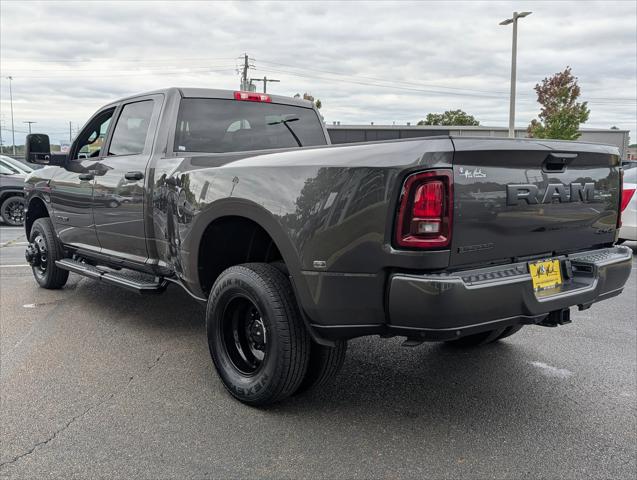 2025 RAM Ram 3500 RAM 3500 BIG HORN CREW CAB 4X4 8 BOX