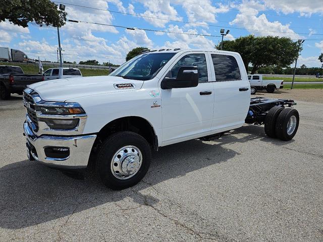 2025 RAM Ram 3500 Chassis Cab RAM 3500 TRADESMAN CREW CAB CHASSIS 4X4 60 CA
