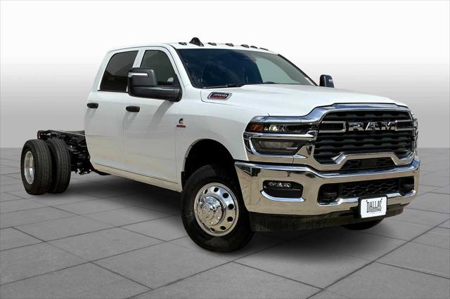 2025 RAM Ram 3500 Chassis Cab RAM 3500 TRADESMAN CREW CAB CHASSIS 4X4 60 CA