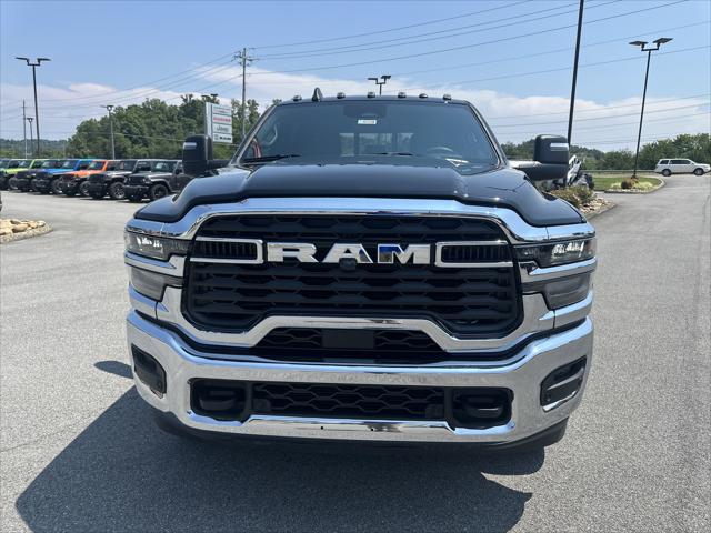 2025 RAM Ram 3500 RAM 3500 TRADESMAN CREW CAB 4X4 8 BOX
