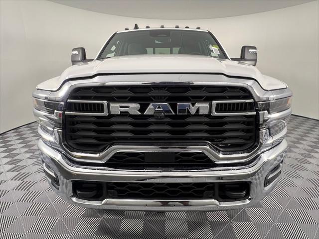 2025 RAM Ram 2500 RAM 2500 TRADESMAN CREW CAB 4X4 64 BOX