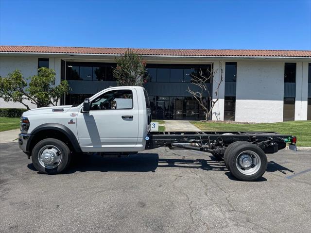 2025 RAM Ram 5500 Chassis Cab RAM 5500 TRADESMAN CHASSIS REGULAR CAB 4X2 84 CA 2025 RAM Ram 5500 Chassis Cab RAM 5500 TRADESMAN CHASSIS REGULAR CAB 4X2 84 CA
