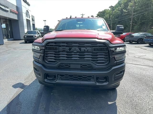 2025 RAM Ram 3500 RAM 3500 TRADESMAN CREW CAB 4X4 8 BOX
