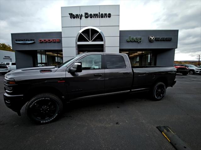 2025 RAM Ram 3500 RAM 3500 BIG HORN CREW CAB 4X4 8 BOX 2025 RAM Ram 3500 RAM 3500 BIG HORN CREW CAB 4X4 8 BOX