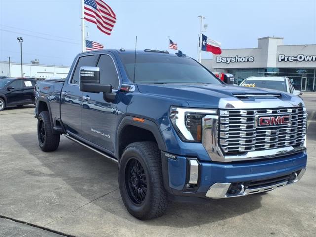 2024 GMC Sierra 2500HD 4WD Crew Cab Standard Bed Denali