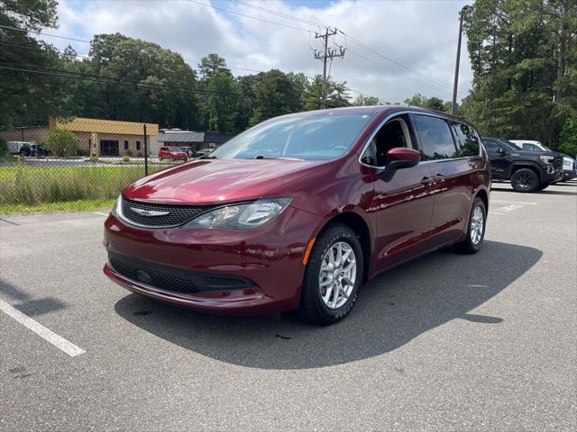 2022 Chrysler Voyager LX