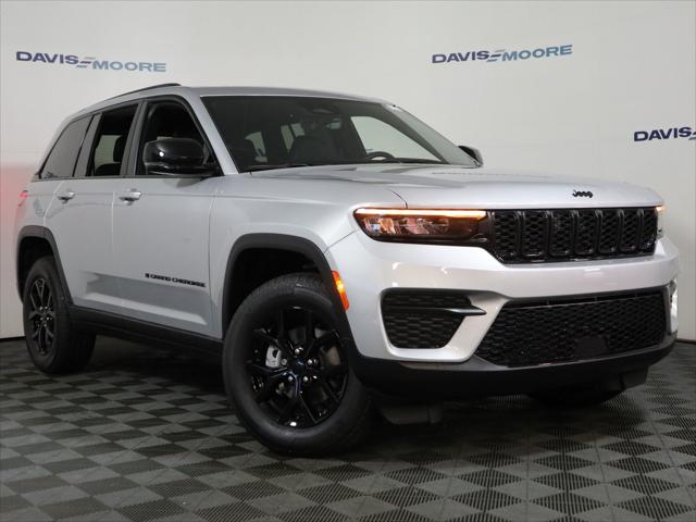 2025 Jeep Grand Cherokee GRAND CHEROKEE ALTITUDE X 4X4