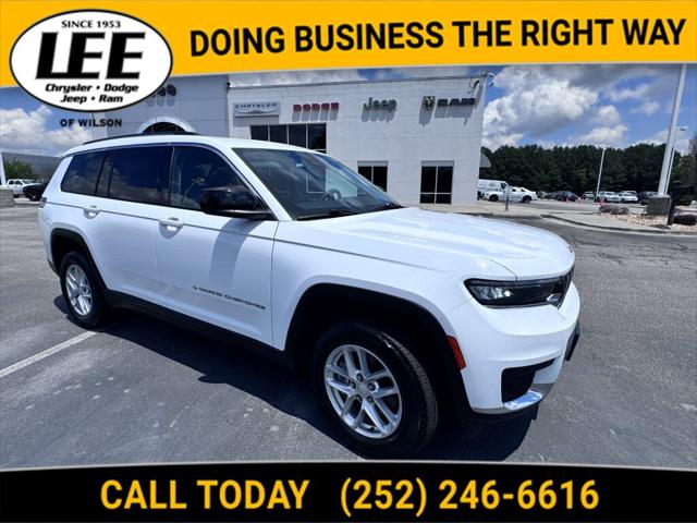 2023 Jeep Grand Cherokee L Laredo 4x4