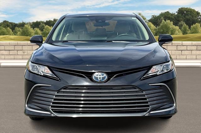 2021 Toyota Camry LE Hybrid
