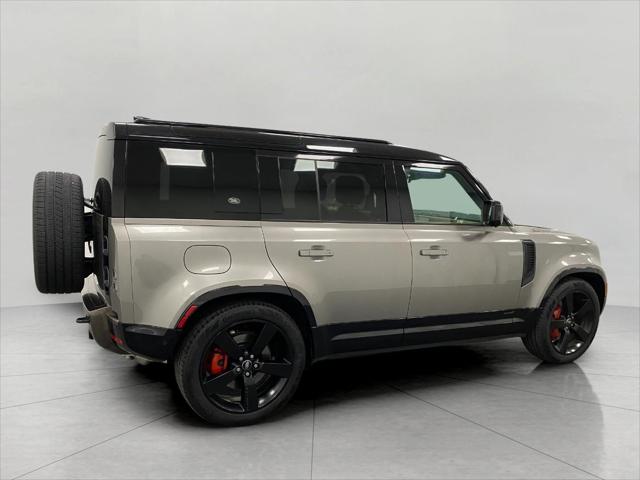 2024 Land Rover Defender 110 P400 X