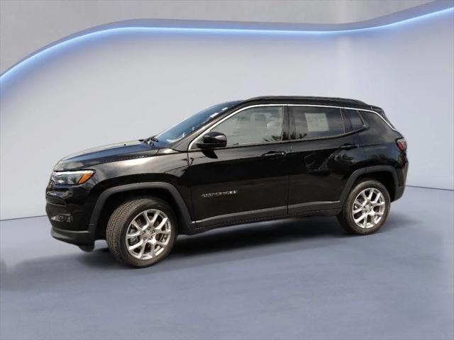 2024 Jeep Compass Latitude Lux FWD