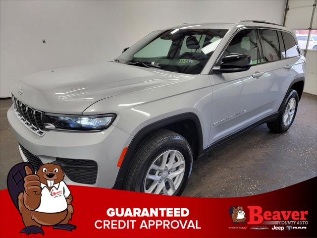 2025 Jeep Grand Cherokee GRAND CHEROKEE LAREDO X 4X4