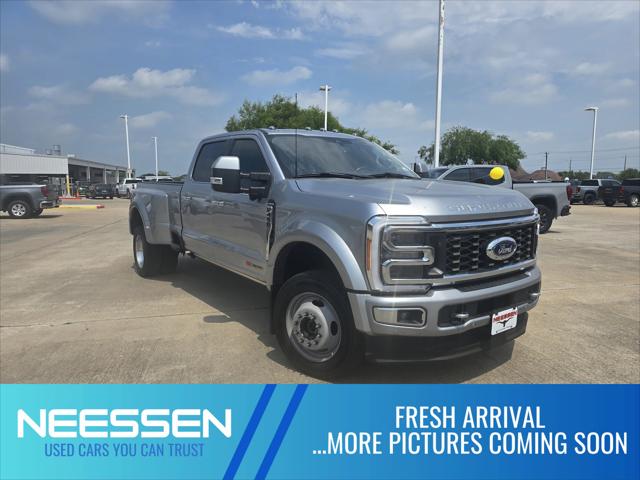 2023 Ford F-450 Limited