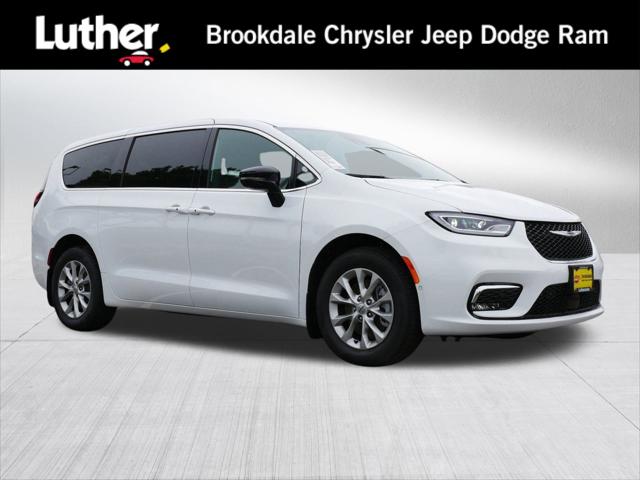 2025 Chrysler Pacifica PACIFICA SELECT AWD