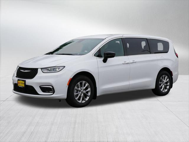 2025 Chrysler Pacifica PACIFICA SELECT AWD
